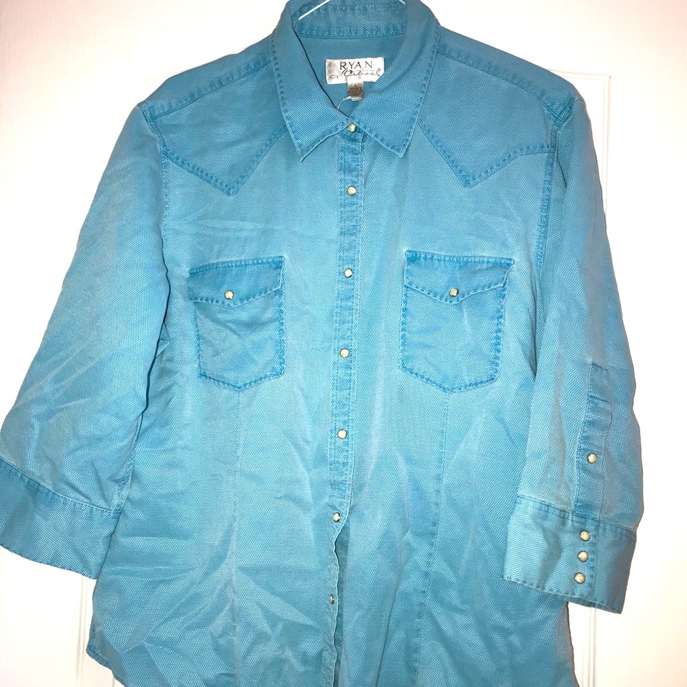 Ryan Michael Women’s size Large button up